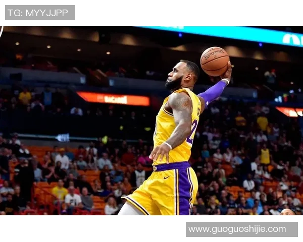 詹姆斯带领湖人逆转马刺——不屈斗志的传奇时刻