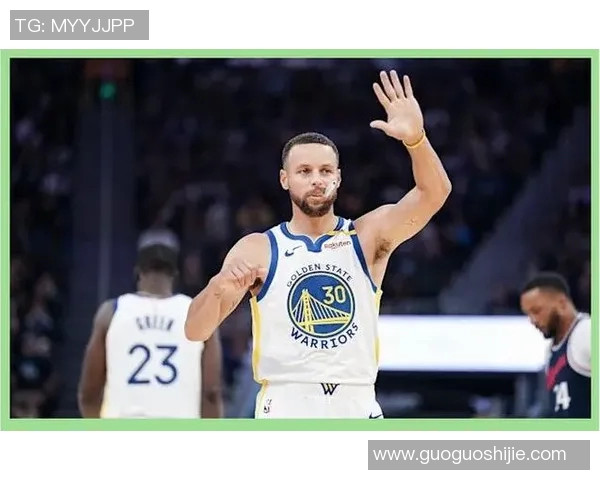 勇士晋级:库里表现抢眼 勇士晋级:库里表现抢眼