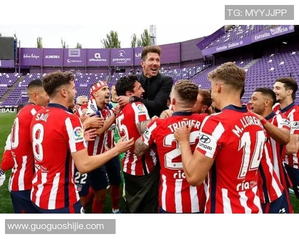 巴拉多利德宣布与西甲球星巴勃罗签约，引发球迷热议